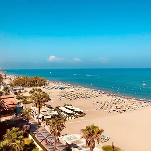 carihuela-los-nidos-loft-2-linea-de-playa.hotelsinnerja.org/